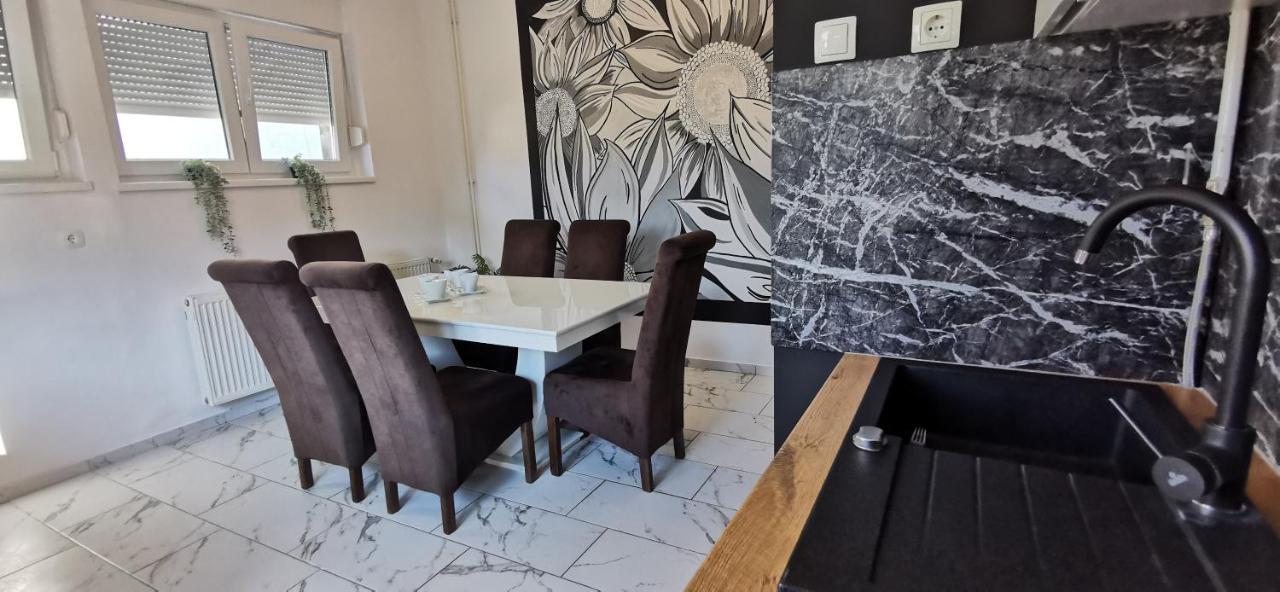 Apartman Wolf Βαράζντιν Εξωτερικό φωτογραφία