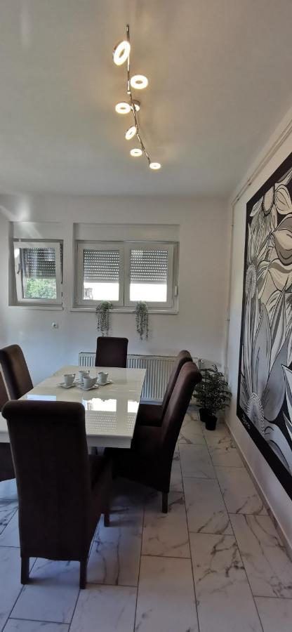 Apartman Wolf Βαράζντιν Εξωτερικό φωτογραφία